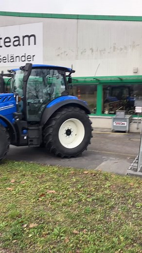 #newholland #newhollandag #newhollandagriculture #cnh #cnhindustrial #cnhagriculture #fptindustrial #landtechnik #traktoren #steidag #uznach #schweiz | Steidag