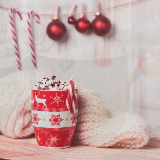 How to Use Okie Moon Peppermint Oil During the Christmas Holidays