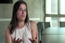 Eugenia R. Mora-Flores, Language Acquisition