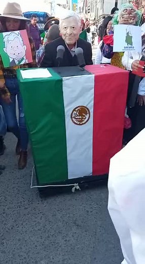 Public Gathering Celebrating Mexico's Cultural Heritage