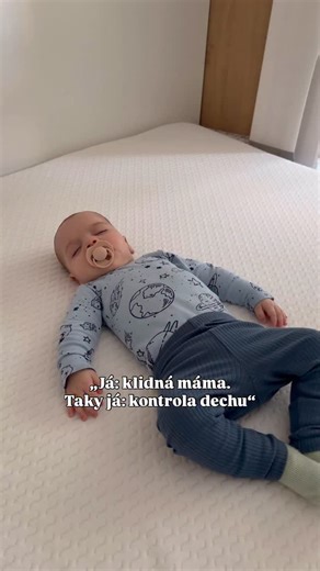 Adéla Skotáková on Instagram: "Řekněte mi, že v tom nejsem sama 😅 Spí. Dýchá. Úleva. A znovu. #momlife #materstvibezfiltru #protebe #mamalife #reelscz"