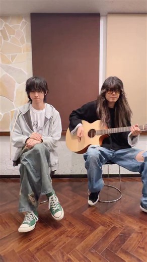 13.3g(ジュウサンテンサングラム) on Instagram: "13.3g / キライダー（Acoustic Ver.） #13ꓸ3g #ジュウサンテンサングラム #キライダー"