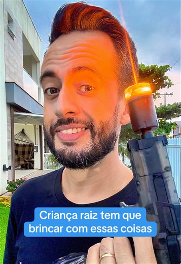 Toda criança raiz deveria brincar com essas coisas! Pistola d’água recarregável em condição especial aqui no TikTok shop. Clique no carrinho e confira! ##brinquedo##arminha##pistoladagua##infantil##criançaraiz