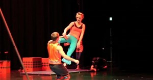 Scientist Circus Performers Make Physics Fun