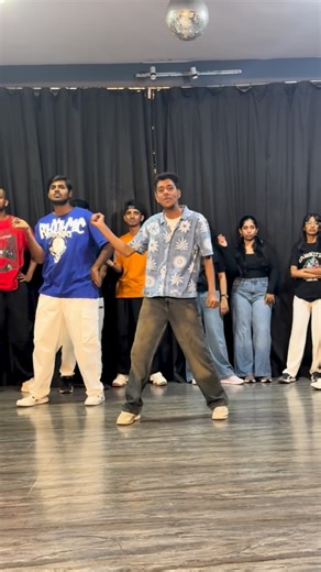 Gravity Dance Academy on Instagram: "@yashu_mickey18 🔥 Sahiba ❤️ Choreography @rahul_arumugam #gravity_dance_academy #dance #sahiba #trending #bangalore #dancechoreography"