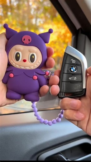 This Blommy silicone key cover is amazing! Its adorable design is sure to capture any girl's heart, the silicone material is drop-proof, scratch-resistant, and durable, the full-coverage design protects your key, it's compatible with multiple car models and doesn't interfere with signal strength—a treasure of a key cover that combines style and functionality! #carkeycover #cartoonkeycover #cargabey #trysomethingnew