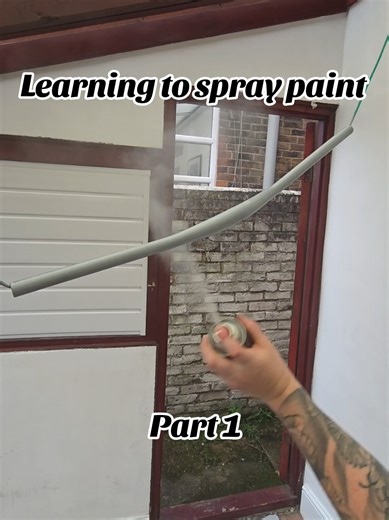 Learning how to spray paint 🎨 #spraypaint #bikemodifications #howtovideos #spraypaintingbike #bikelife