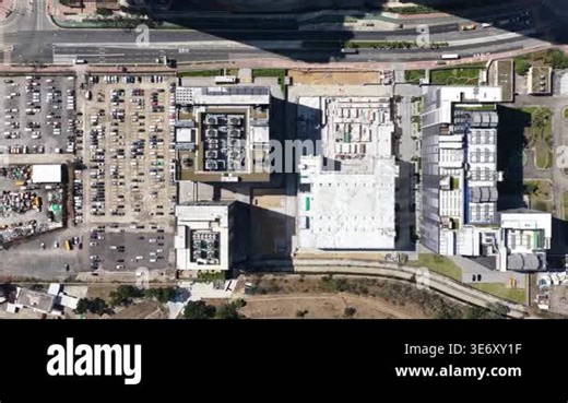 High angle view of a modern data center complex with rooftop cooling systems and extensive infrastructure supporting cloud computing, big data processing and network services. Hong Kong Stock Video Footage - Alamy
