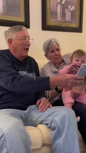Dee's Big Nuts Book: The Funniest Storytime from Grandma and Grandpa