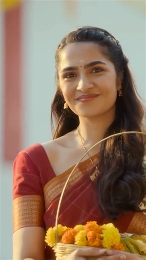 Rukmini Vasanth on Instagram: "Different days, different stories, same love for what I do. Thank you for making this year so special ♥️"