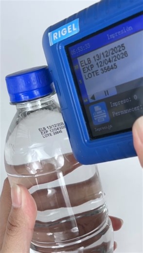 Rigel - Codificadoras Inkjet on Instagram: "La codificadora M1 te permitirá agilizar tu proceso de producción.💥 Realiza un aproximado de 30 mil impresiones sobre varias superficies de forma rápida y precisa. Realizamos envíos a nivel nacional e internacional, contáctanos📲 • Guayaquil: +593 93 947 4695 • Quito: +593 98 116 3409 / +593 96 934 6801 #rigelecuador #negociosecuador #codificadorasinkjet #handheldprinter #ecuador🇪🇨 #industriasalimentarias"