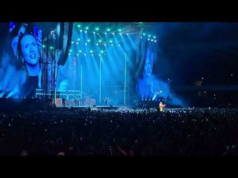 Luke Combs - When It Rains It Pours (Live at Murrayfield, Edinburgh)