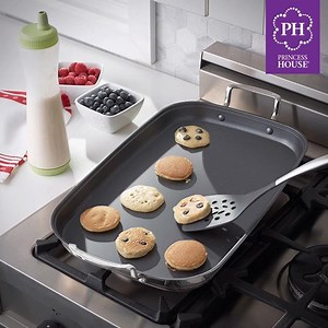 Making pancakes for the little ones just got easier! Get more done quicker with our Culinario Series® Healthy Cookware Double Burner Griddle. Get it as a Customer Special for a limited time! | Princess House