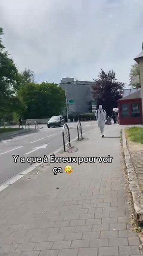 Évreux : Une ville unique en son genre 🤣