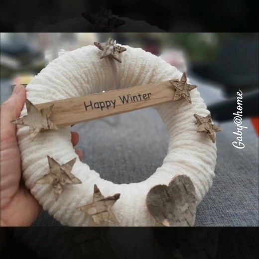 Türkranz aus Wolle - DiY - SO KANNST DU SIE SELBER MACHEN #kranz #wolle #tutorial #einfach