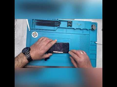 iPhone XS Restarting, Apple logo with green flash Fix