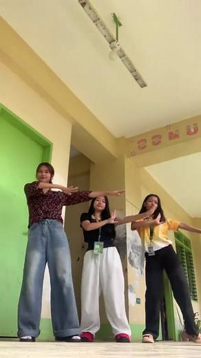 Engaging Group Dance Trends on TikTok