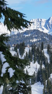 30 days ‘til first chair. You ready? ✅ Wax and tune the gear ✅ Fire up the My Epic app and set up Mobile Pass so you can skip the lines and head straight to the lift ✅ Dig out those layers ✅ Rally your crew #StevensPass #SkiThePNW | Stevens Pass