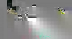 'n Reddingspan is op die toneel waar 'n man dreig om van Wonki Ware in Yorkstraat se dak af te spring. Lere is teen die gebou opgesit en die span gaan probeer om die man van die dak af te haal. Kaptein Malcolm Pojie, Suid-Kaapse woordvoerder, sê die man wil afspring weens huishoudelike moles: "Dit is nie 'n misdaad nie. Die polisie is slegs hier om die persoon te help. Ons kan geen verdere persoonlike besonderhede bekendmaak nie." 'n Ambulans is in gereedheid op die toneel om die man George-hosp