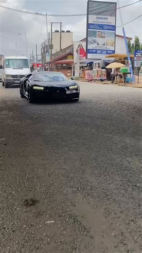 Ghanaian and Nigerian upper class are some of the most useless people on the planet.