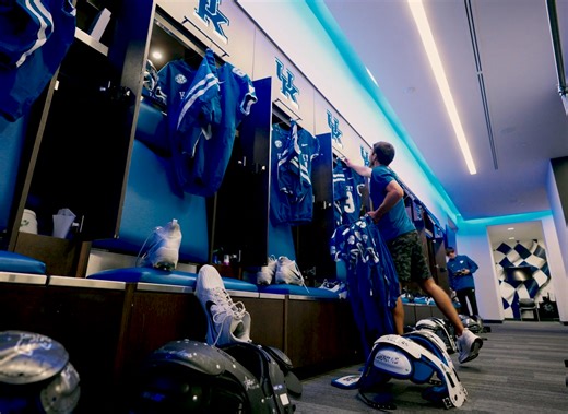 Game ready 🔵⚪️😼 Kick off coming up 🔜 | Kentucky Football