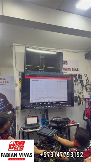 Los ajustes de combustible a corto plazo (STFT – Short Term Fuel Trim 🔧⛽) son correcciones rápidas que hace la ECU del vehículo para mantener la mezcla aire–combustible correcta en tiempo real. ⸻ 🔍 ¿Qué hace exactamente? La ECU lee el sensor de oxígeno (sonda lambda) y, según lo que detecta en el escape, agrega o quita combustible inmediatamente. • Si detecta mezcla pobre → añade combustible • Si detecta mezcla rica → reduce combustible Todo esto pasa en segundos, incluso milisegundos. ⸻ 📊 ¿C