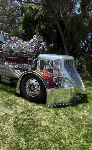 Legendary Big Rigs: Fastest Semi Trucks Ever Made