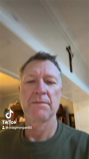 About to have a good day 😁😉 | Craig Morgan