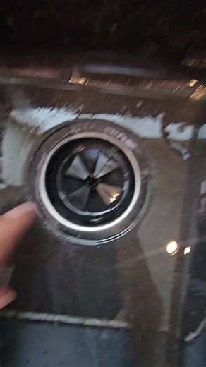 Effective Kitchen Cleaning Tips for Garbage Disposal