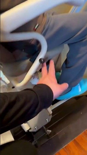 HomePro Mobility Harmar SL300 Stairlift Safety | Swivel Seat & Top Landing Guide