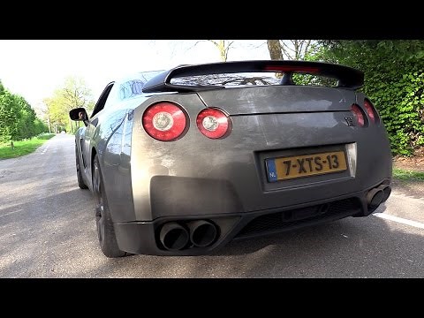 The LOUDEST Backfiring Nissan GT-R EVER!!