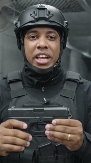 Glock G21 .45 pistol the most powerful in the world #federalpolice #militarypolice #securityguard...