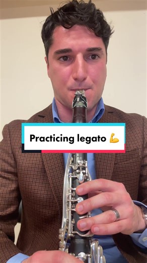 Practicing legato! 💪😉 #clarinet #musicianoftiktok #classicalmusic #klarinette #orchestra #job #teacher #teaching #teachersoftiktok #passion #clarinettok #musiciansoftiktok
