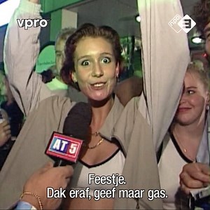 'Feestje, dak eraf!' Kom alvast in de stemming voor de nachtprogrammering van Lowlands Festival met de interactieve tijdlijn van '30 jaar Dutch Dance': vpro.nl/30jaardutchdance | VPRO