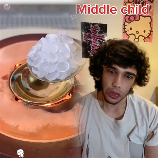 Mom tells siblings to do their homework🤣🤣#funnyvideo #comedy #funnyskits