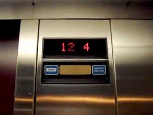 Confused Dover Hydraulic Elevator @ Best Western Staunton VA