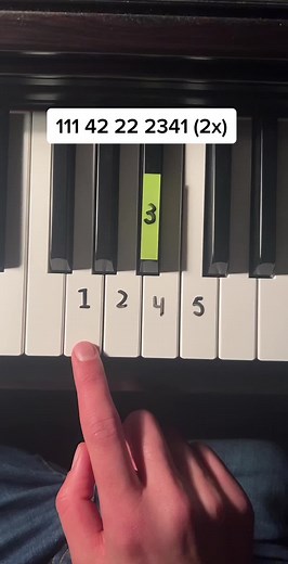 Imagine 💙 #tutorial #pianotutorial #pianolesson Full song in the flowkey app (Link in bio)