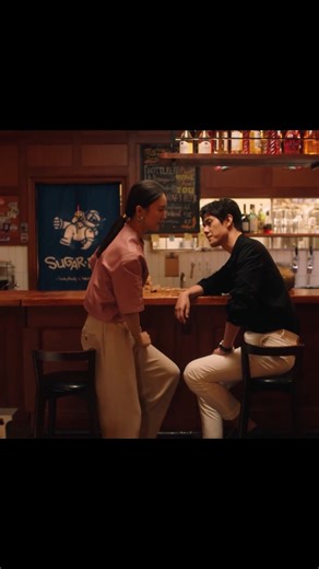 16K views · 113 reactions | The female president and the waiter kissed passionately in the elevator and broke up after the kiss! 女总裁和服务员在电梯激吻，吻完提分手！ #了不起的女孩 #reels #drama #Chinesedrama #hotdrama | U剧社 TV Club | Facebook