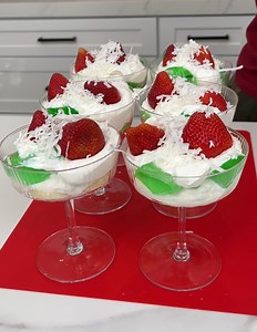 148K views · 524 reactions | My friends couldn't stop asking for this recipe after they had their first bite of this delectable dessert. Dustin makes a lite, easy dessert that's loaded with flavor but not sugar or calories. | Family Style Cooking | Facebook