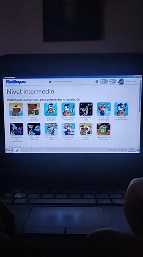 Pilas Bloques, one of the tools that netbooks come with for learning to program