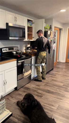 Making Dinner Together: Couple Goals at Broadway Cafe