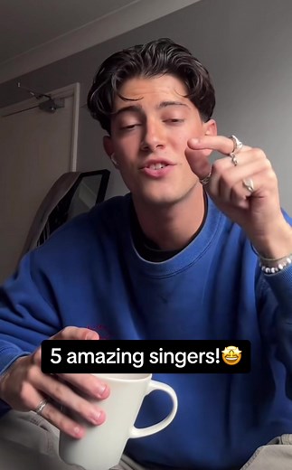 Top 5 British Singers Showcasing Amazing Talent