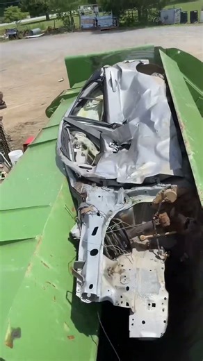 Scrap Car Baler Demonstration Smashing Vehicles - Good tools and machinery make work easy