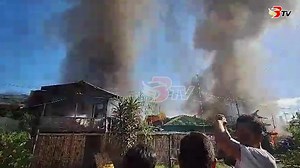 BREAKING NEWS| Sunog nahitabo sa Lower Puting Bato Barangay Calumpang Gensan ning kasamtangan. Anaa na ang Bureau Fire Protection Gensan sa maong lugar ug padayon nga giapula ang kalayo. Alang sa dugang detalye , paminaw sa 89.5 Brigada News FM Gensan. #BrigadaTV | Brigada News TV