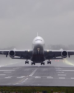 London Gatwick Airport Take Offs #planespotting #Gatwick #aviation4u #aviationgeek | RVA Aviation