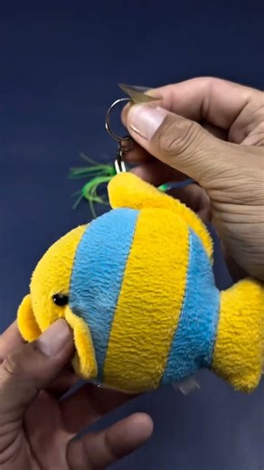 Zoran Randjelovic on Instagram: "Crazy Frog Hack! Turn Your Topwater Into a Killer Popper in Seconds!🔥🐸 #froglure #froghack #topwaterfrog"