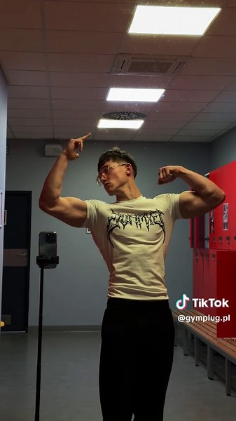 Exploring the Benefits of Compression Shirts