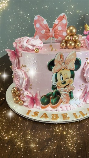 Minnie Mouse birthday cake