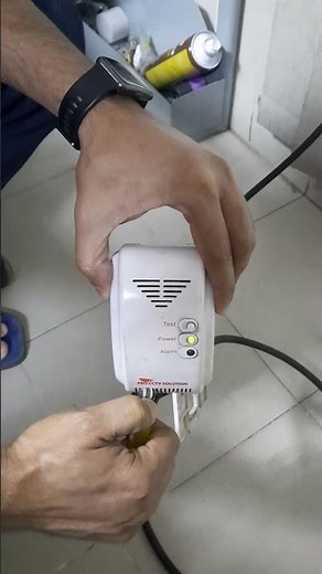 Gas detector testing
