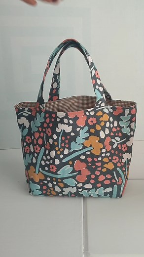 167K views · 2.1K reactions | Learn to Sew with this Quick and Easy Sewing Project - Tote Bag Sewing Tutorial #sewingtips #craft #upcycle #diycrafts #fbviral #crafts #viral #sewingtipsandtricks #sew #diyprojects #sewing #fbpost #diy #diycraft #upcycling #handmadecrafts #diyproject #handmade #trending #fbreels #wallet #totebag #handbags #quilt #sewingtipsforbeginners #sewist #consciousliving #patchwork #backpack | DIY Cheng | Facebook